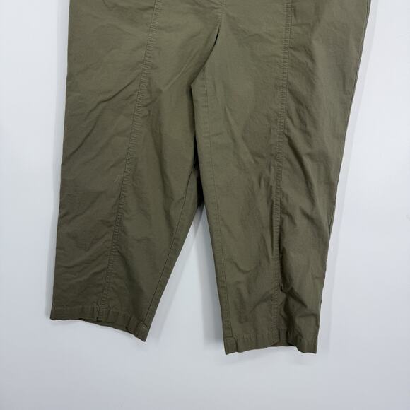 Chicos 0.5 size Small Fitigues Christa Straight Leg Capri Crop Pants Olive Green - Picture 3 of 9